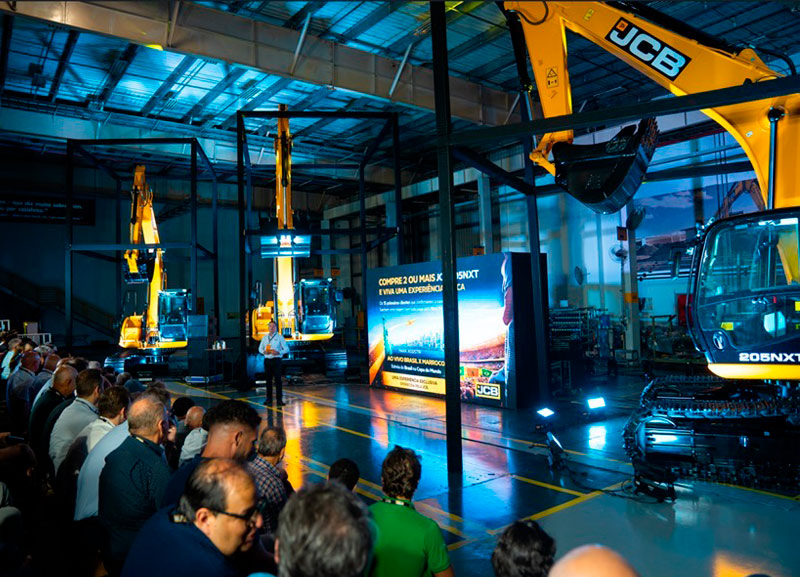 JCB anuncia nova linha de escavadeiras fabricadas no Brasil